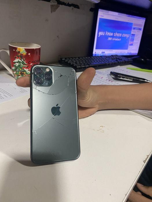 Айфон 11про.