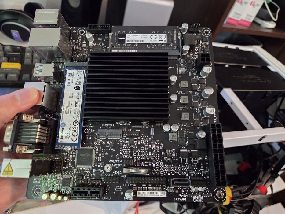 Placa de baza Asus N100i-D + 250 GB ssd + 16 GB ram + pcie to sata