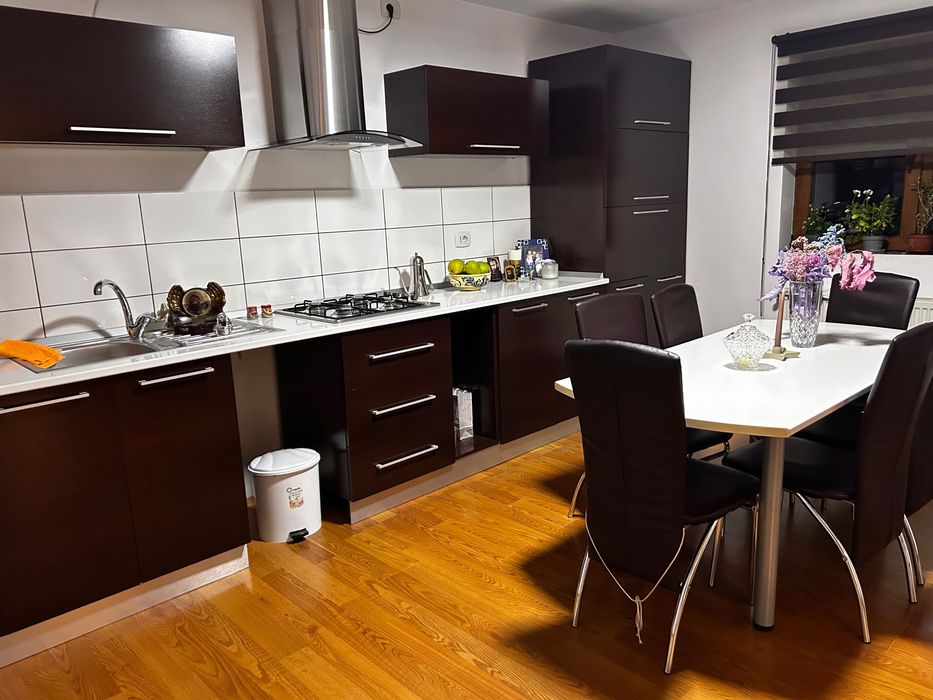 Bucătărie complet utilată