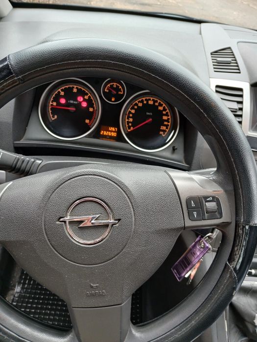 Opel zafira nou