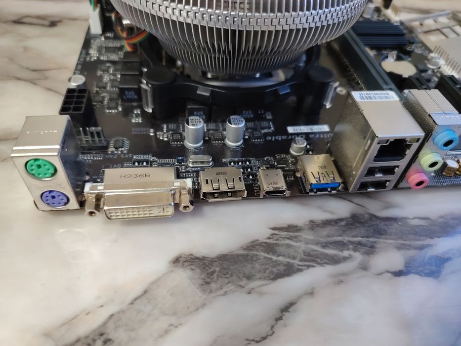 Дъно Gigabyte H310M D2P 2.0 + Intel® Core i5-9500 + 16gb ddr4