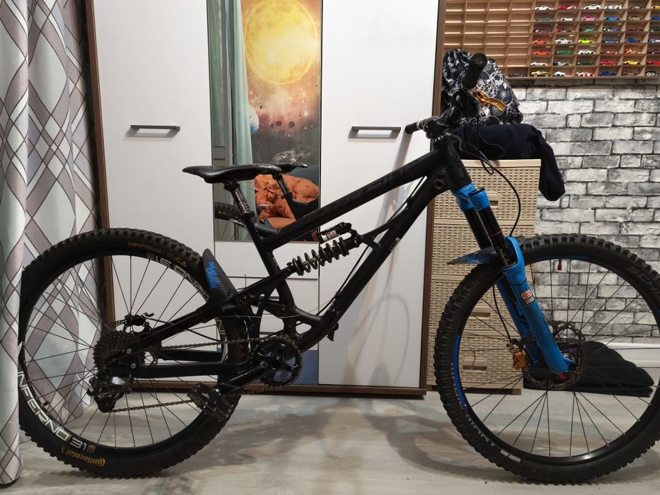 Продам banshee darkside 18 года