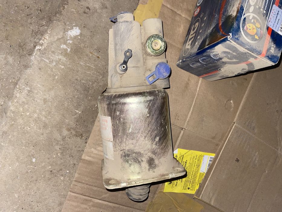 Продам запчасти от Howo