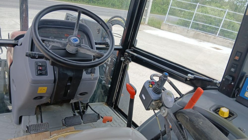 Tractor New Holland L95 cu incarcator anul 99
