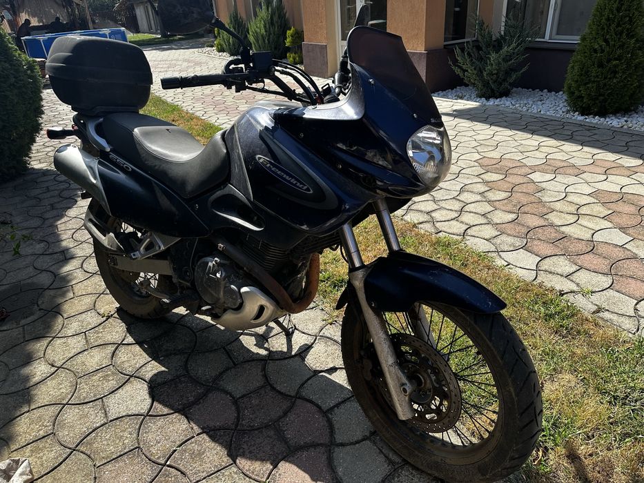 Vand Suzuki Freewind 650