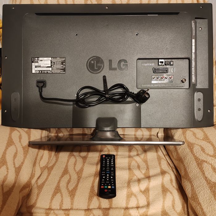Televizor Smart LG diagonala 82 cm