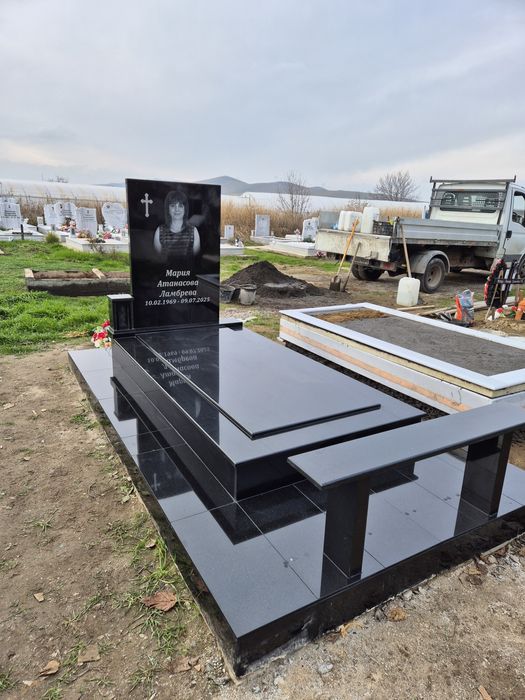 надгробни ПАМЕТНИЦИ от 45€