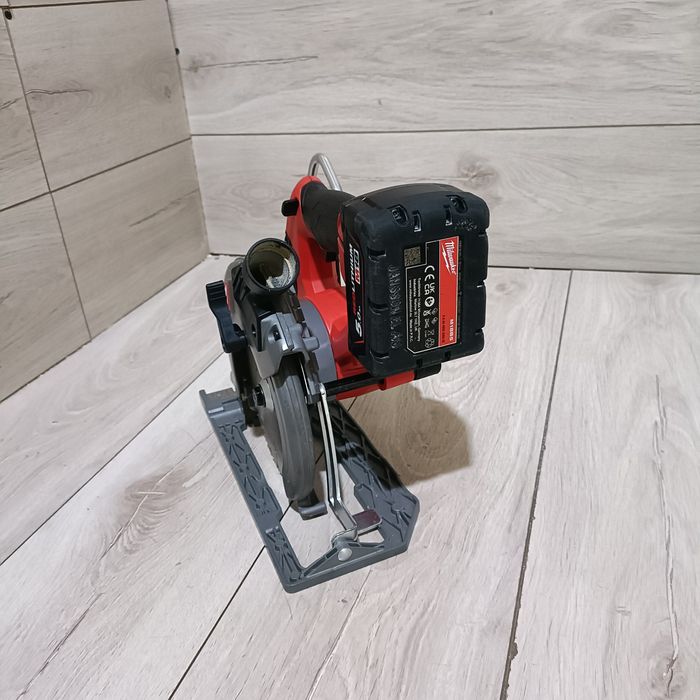 Circular pentru lemn Milwaukee M18 CCS 55