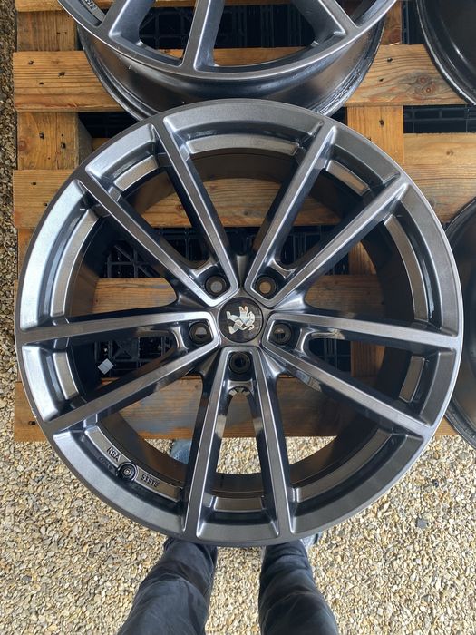 19 цола 5 х 108 мм Пежо , Peugeot 5008 , 508 , 4008 , 3008