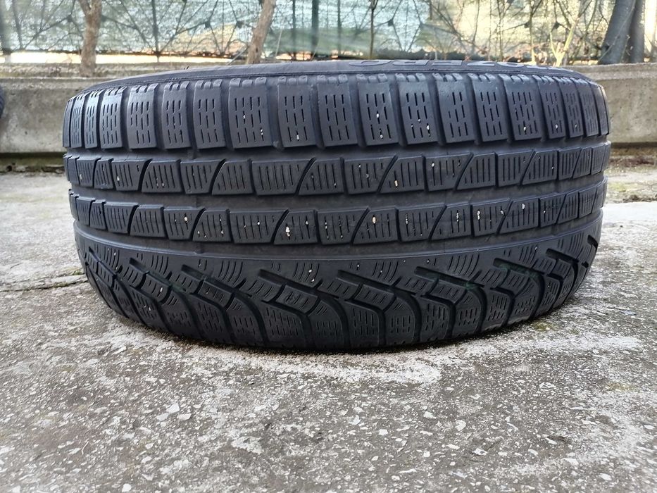 235/45/18 1бр.Pirelli Зимна гума