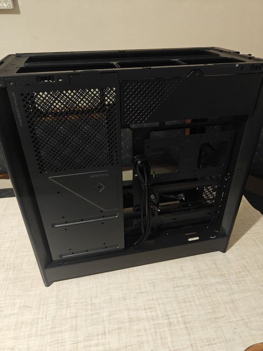 Корпус Montech hs02 новый!