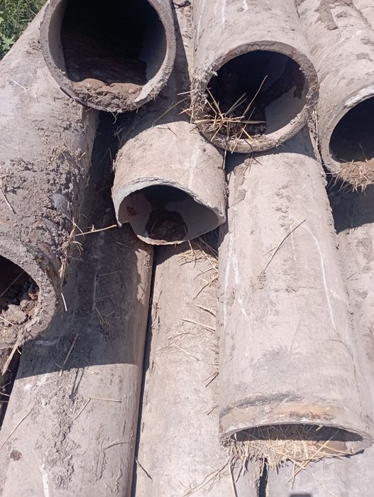 Aziz turbalar bitonbowka turdagi turbalar bor   turbalar dast