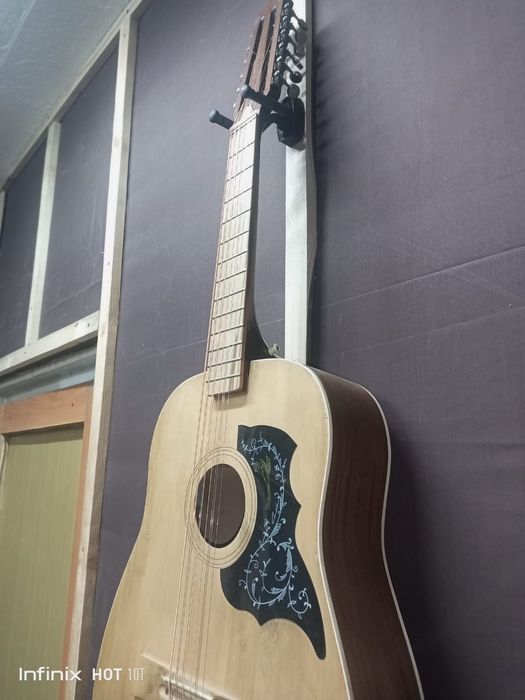 Гитара 12 струнная