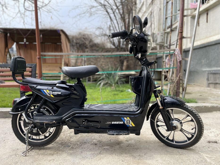 Skuter Evestar 8