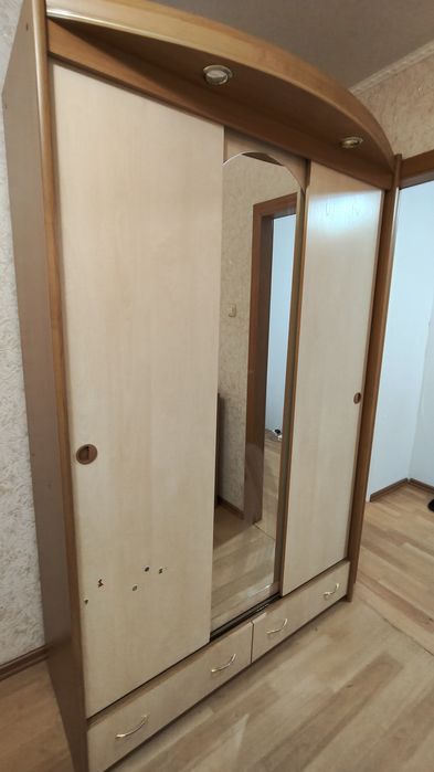 Отдам бесплатно мебель