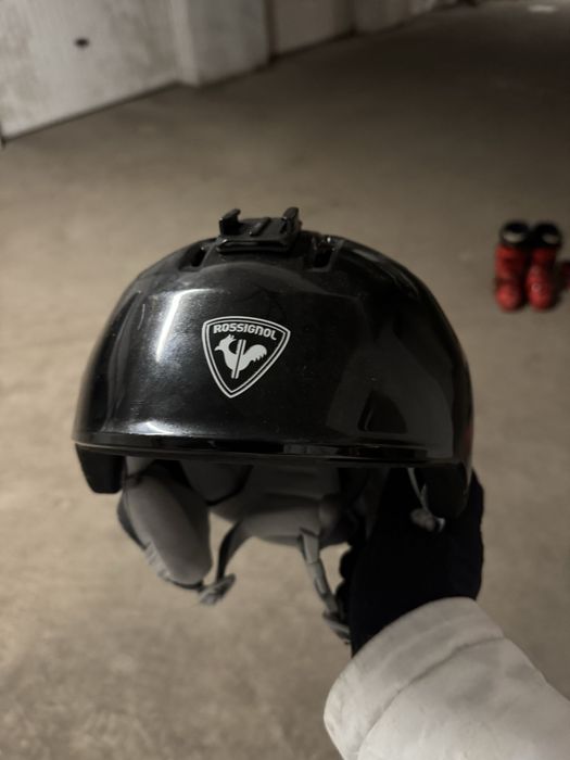 Ски , ски обувки , щеки , каски