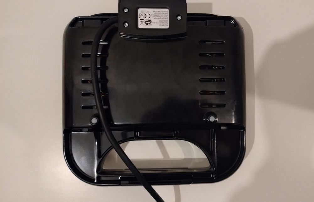 Aparat pentru vafe / Waffle Maker