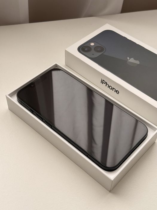iPhone 13 128GB Midnight — Идеален за подарък!  Батерия 100%