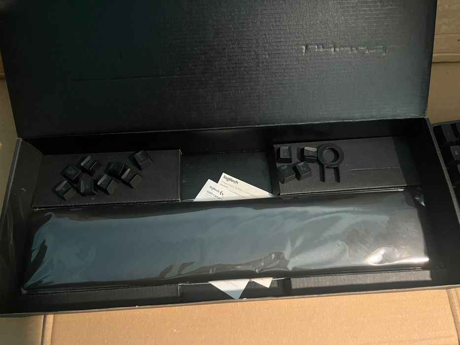 Tastatura logitech g513 carbon