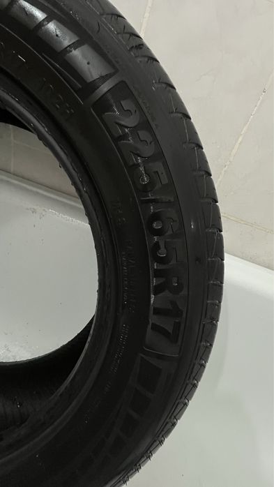 Продам шины 227/65 R17
