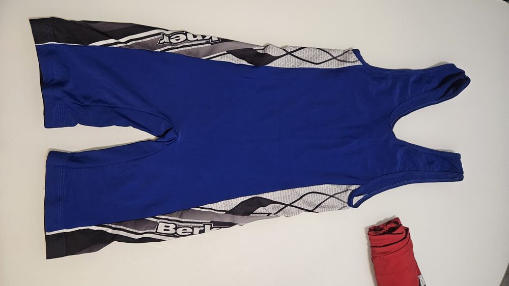 Dresuri costume lupte greco romane si  libere