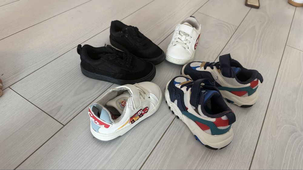3 perechi de incaltaminte, Zara, pentru baieti, masura 23. 98 RON