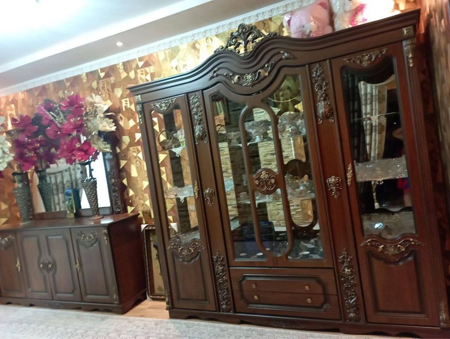 Продаётся квартира ТТЗ 2 3 комнатная 1 этаж 80 кв.м срочно,раздельная