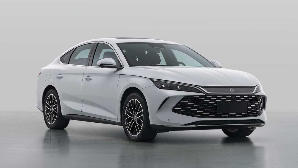 Решетка радиатора на BYD QIN L  '24-