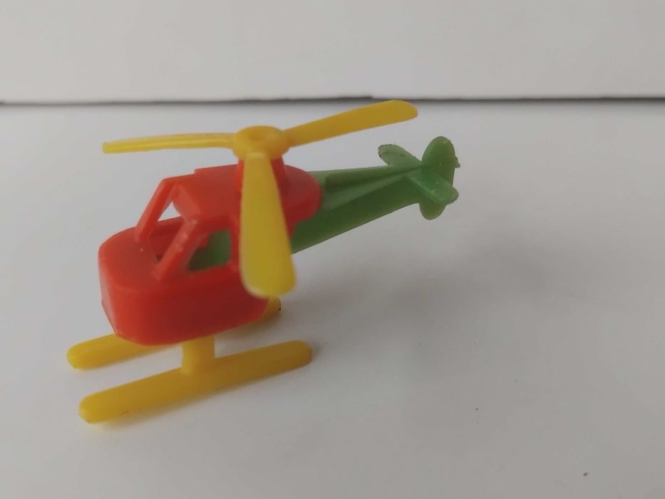 Малка фигурка играчка Вертолет