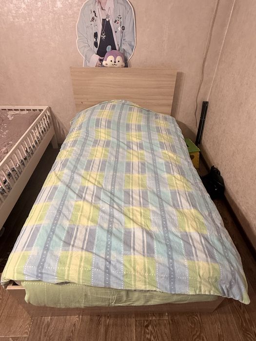 Продам две односпальные кровати 105*190 и шкаф