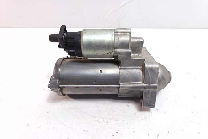 Electromotor 233003759R Dacia Logan a 2-a generatie (facelift)