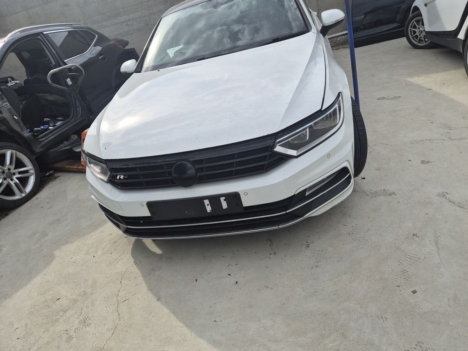 Bara fata Passat b8 r line