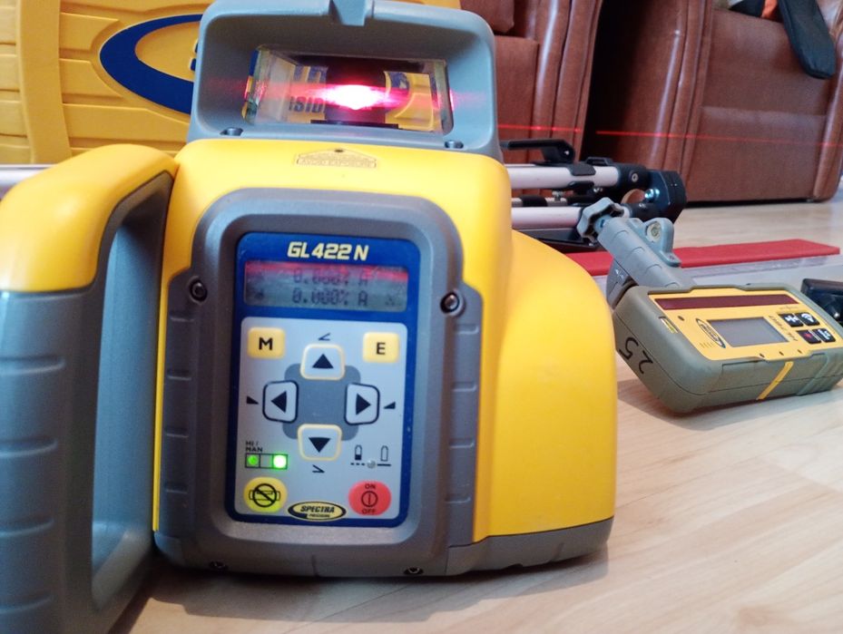 Nivelă laser Spectra GL 422 N