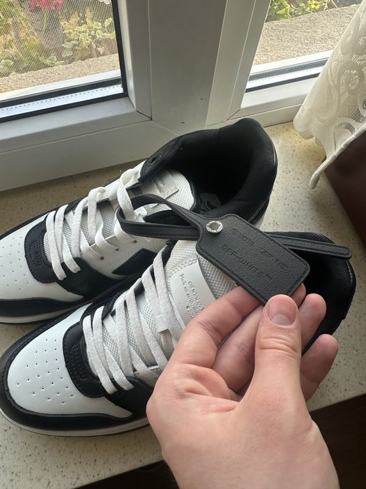 off white out of office 43 (trimit in tara fara avans plata olx)