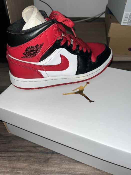 Jordan 1 mid-marimea 38