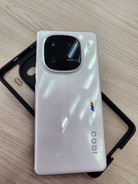 IQOO 12 16/512  86акб