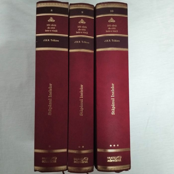 Vând cărți "Stăpânul Inelelor"