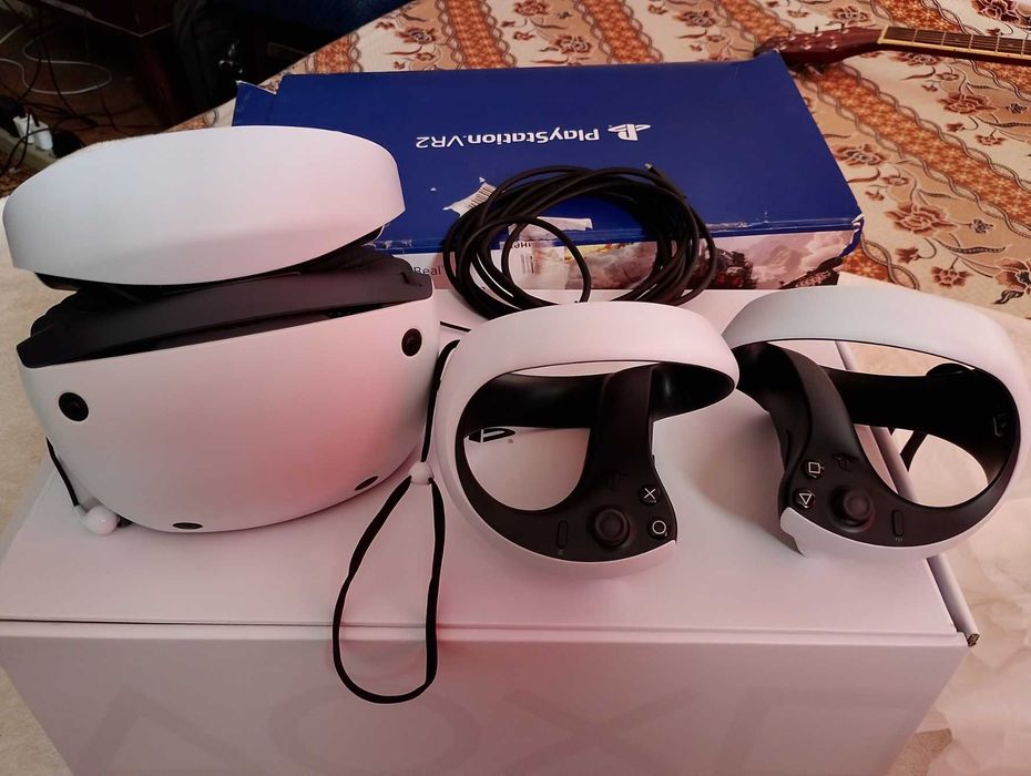 Продавам PS 5 VR2