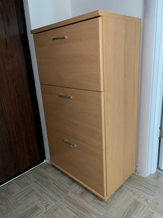 Pantofar 60 x 108 x 39 cm