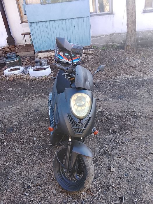 Продам Скутер 80 кубов