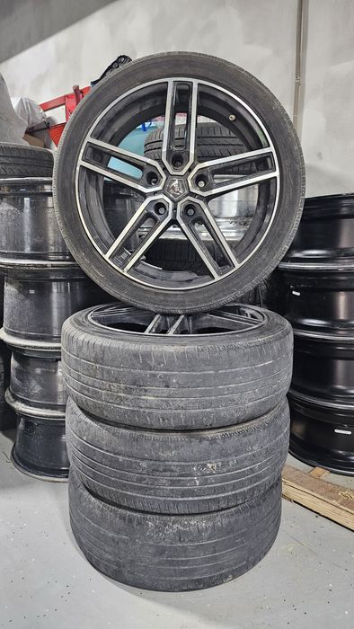 КОМПЛЕКТ дисков с шинами R17 для BMW