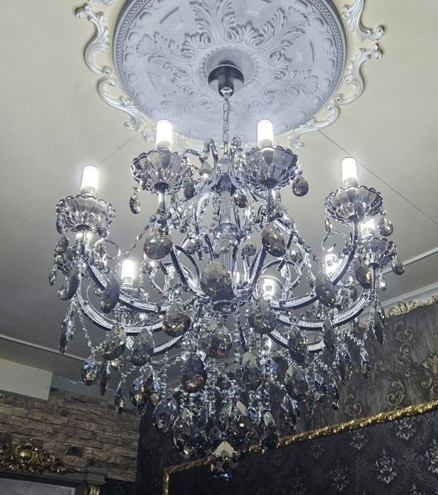 Люстра навесная потолочная