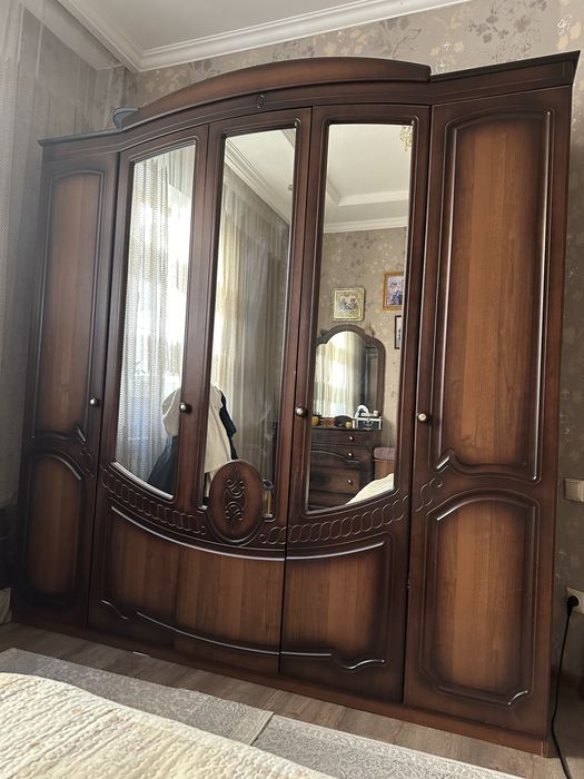 Спальный гарнитур