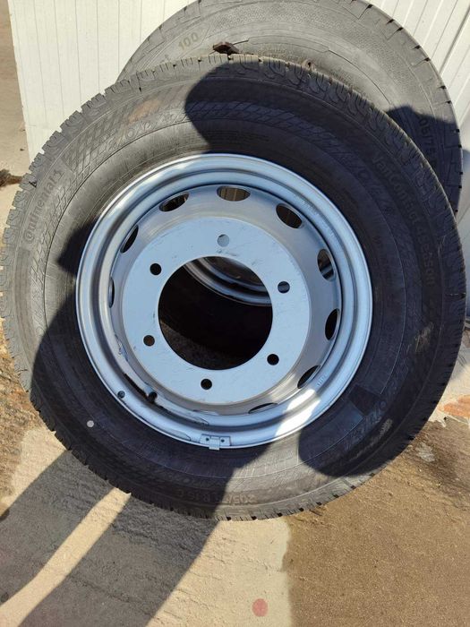 Гуми 205/75 R16C Continental нови с джанти