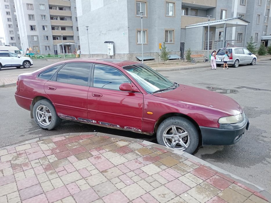 Продам машину мазда
