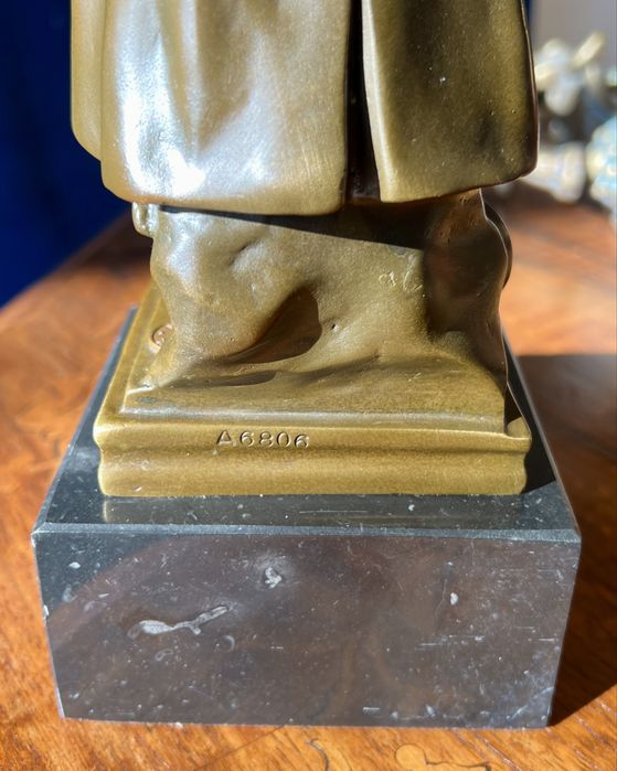 Statuetă bronz cu soclu marmură – Napoleon – semnată