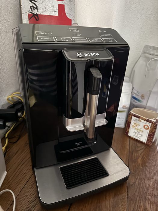 Espressor automat Bosch VeroCup 100 (TIS30129RW) – Stare excelentă