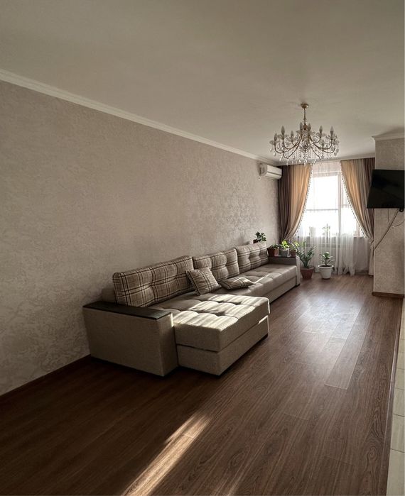 Продам диван в гостиную