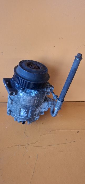 Mercedes C-Class W204/S204, E-Class W212/S212, GLK X204 Климатичен компресор Valeo A0022305011