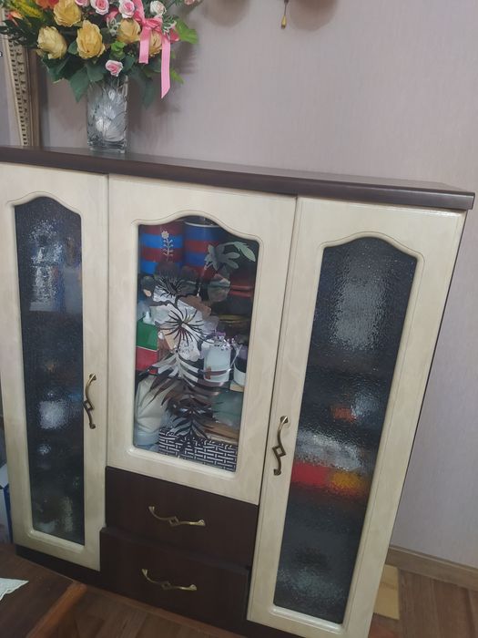 Стулья.Шкаф.Туалетный столик